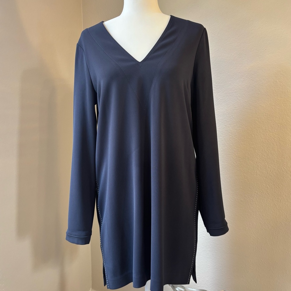 Sleek gray dress, great for date night, falls above knee, worn once!